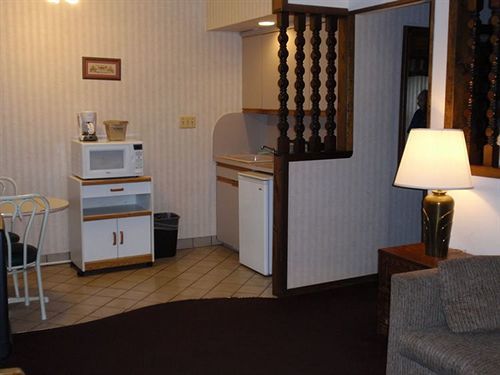 Chalet Inn&Suites Centerport Exterior foto
